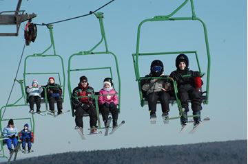 Picture of 1 Day Beginner Access Lift,Ski & Helmet Rental